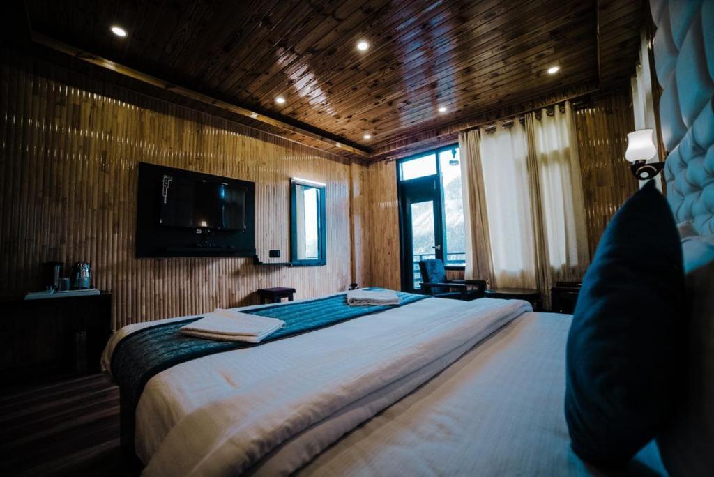 Hotel Black Magic Манали Экстерьер фото